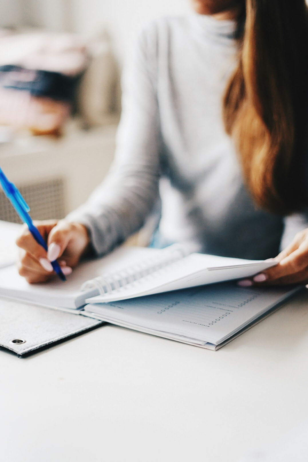 report writing on paper